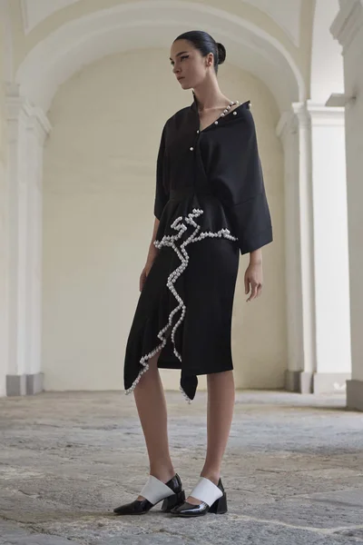 Look 2
